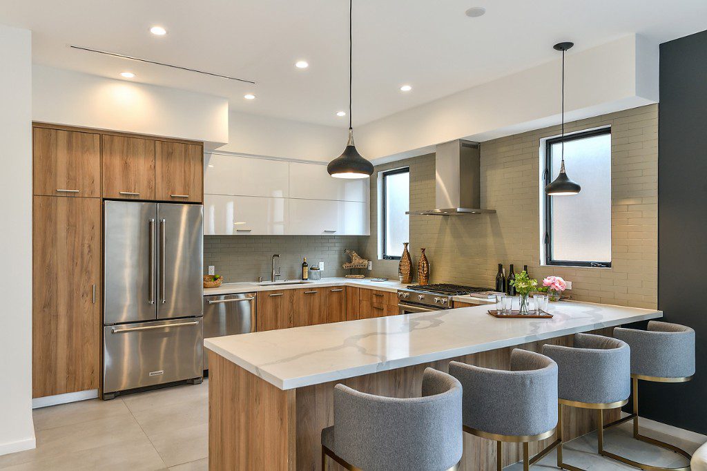 Sleek modern California kitchen