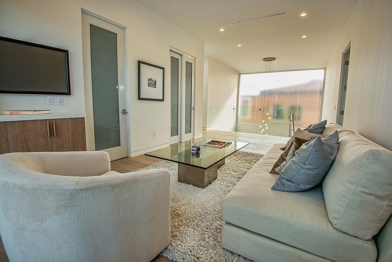 minimalist style upstairs living room in modern California home